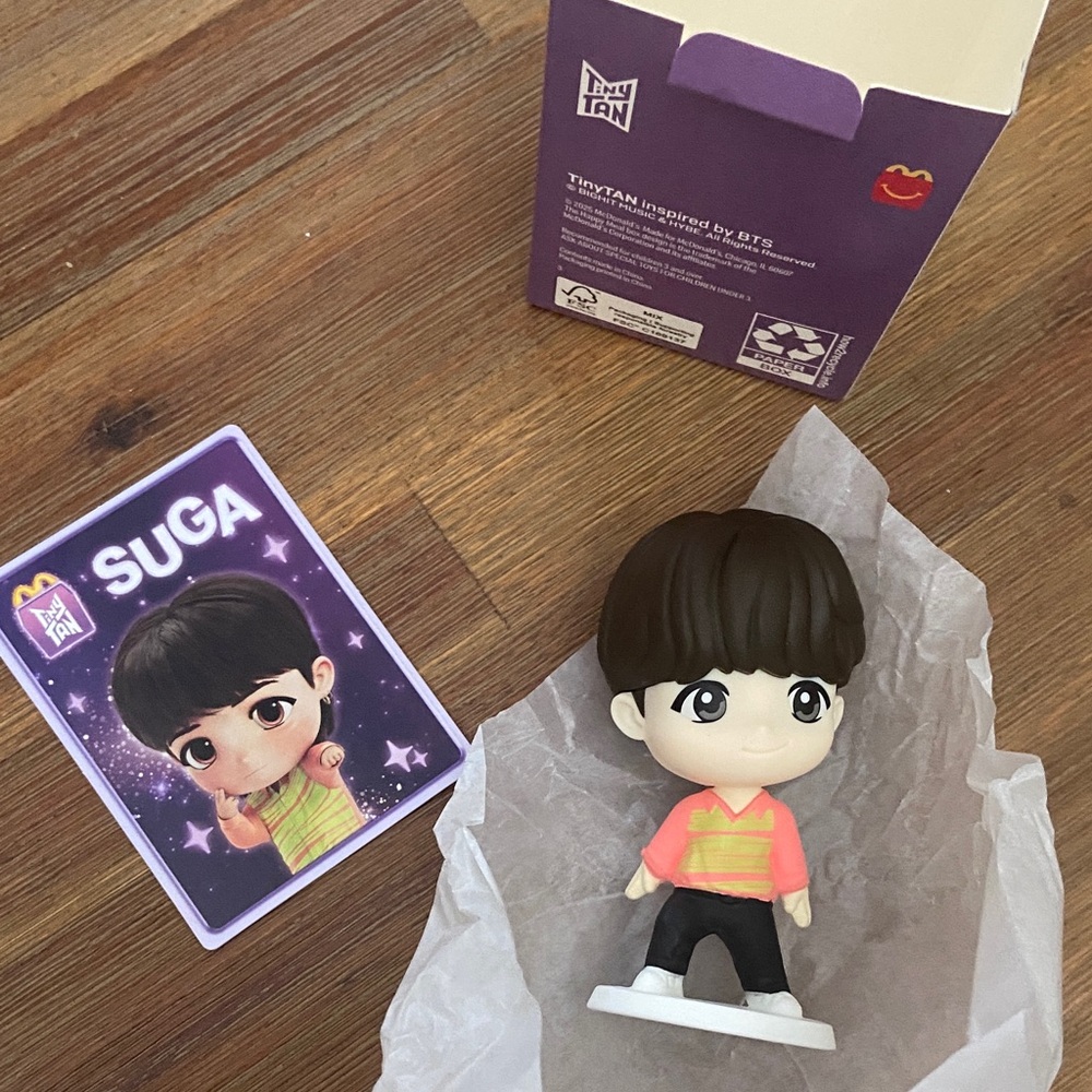 BTS Tiny Tan Suga Figure + Card